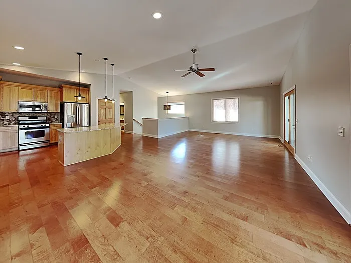 4870 Glasgow Rd — Photo 3