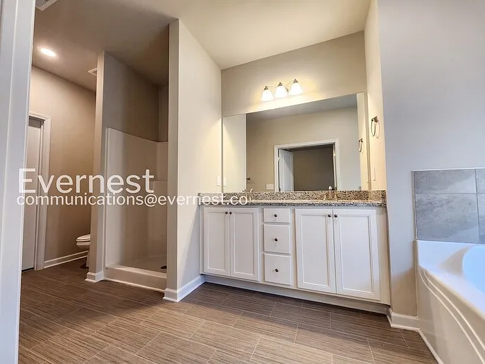 118 Culver St — Photo 6