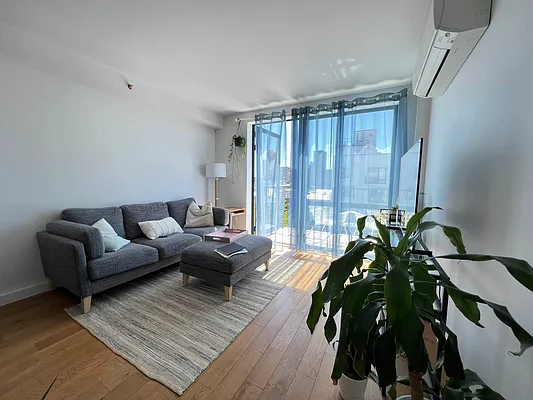 Rented by Rumah Realty Inc | media 1