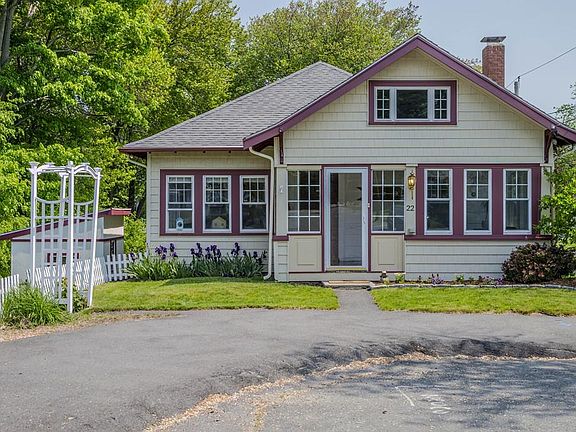 2nd image of 22 Cumberland Cir
