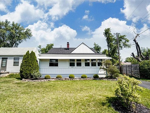 3rd image of 1117 Edward Dr