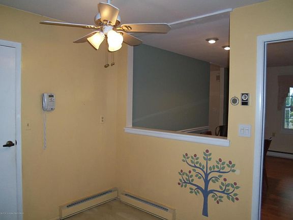 5th image of 256A Jefferson Ct #100A