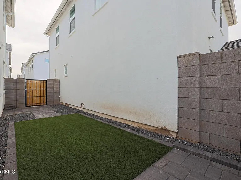 5514 S Dillon Cir — Photo 23