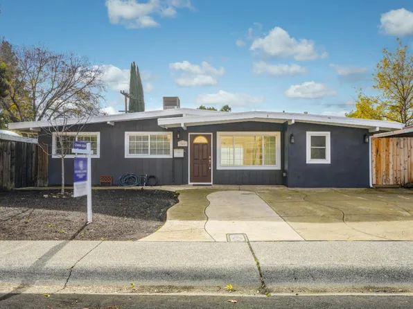 309 Hemlock Street, Vacaville, CA 95688
