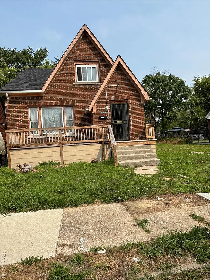 12757 Hampshire St photo 1
