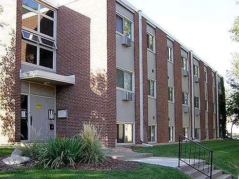727 University Ave SE — Photo 4