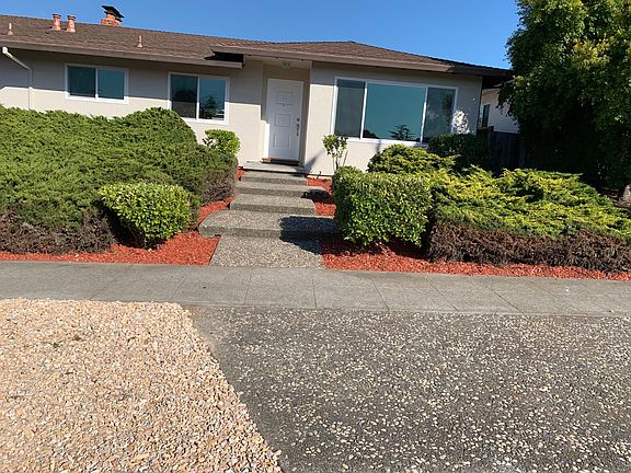 3rd image of 6574 Crown Blvd