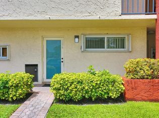 9611 N Hollybrook Lake Dr APT 106, Hollywood, FL 33025
