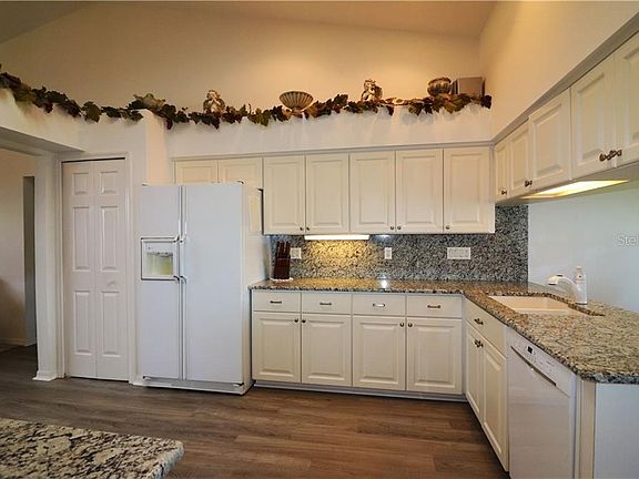 5th image of 21832 Tartan St