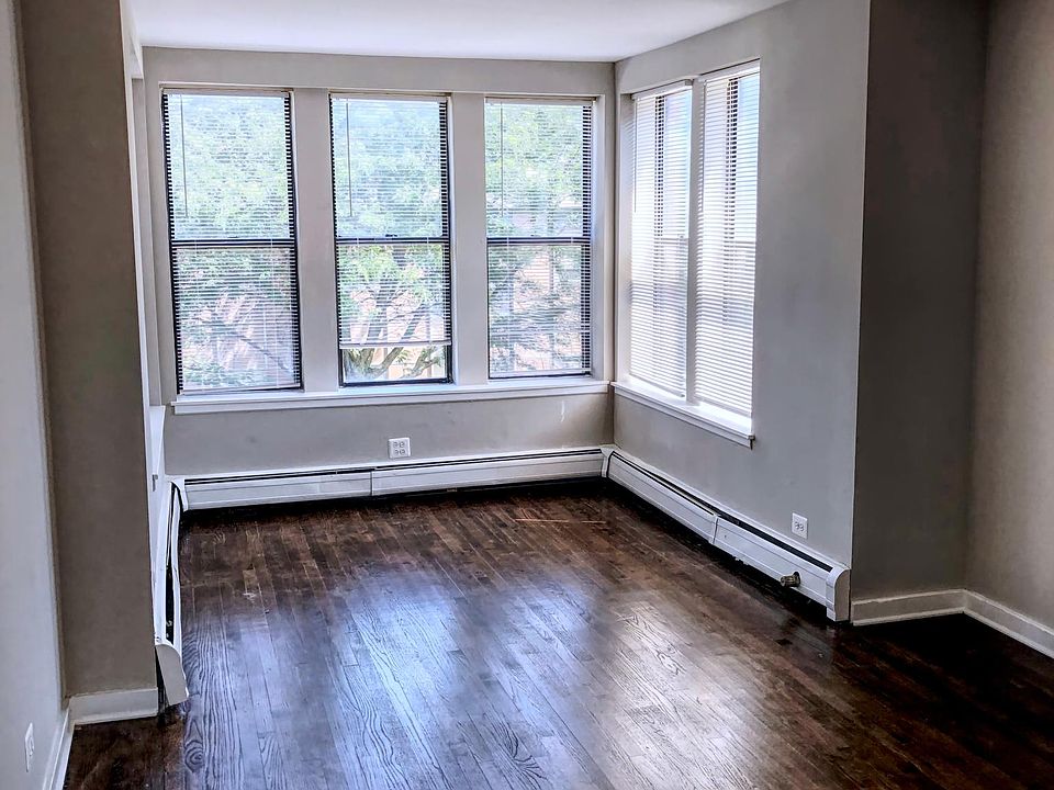 2nd image of 6924 S Clyde Ave APT 1