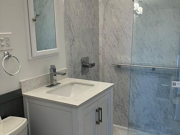 5th image of 55 Colborne Rd APT 6