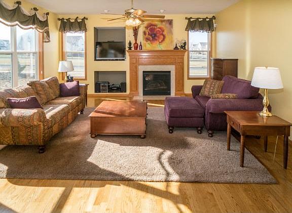 4th image of 1875 Clover Meadow Dr