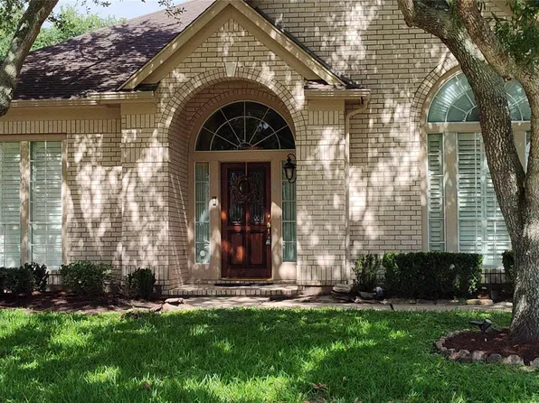 3010 Ravensport Dr, Pearland, TX 77584