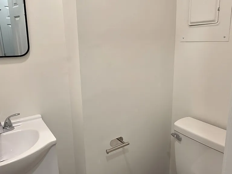 1011 Cedar Dr S #A — Photo 5