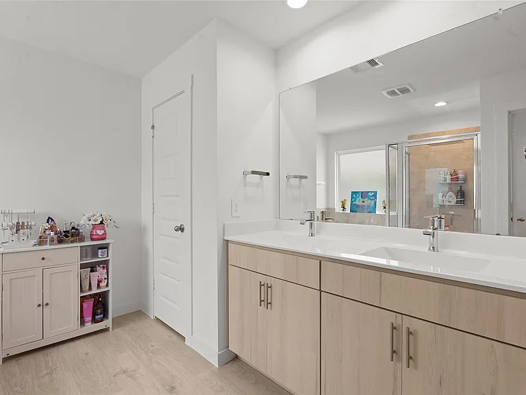 2908 Misty Elm Ln — Photo 18