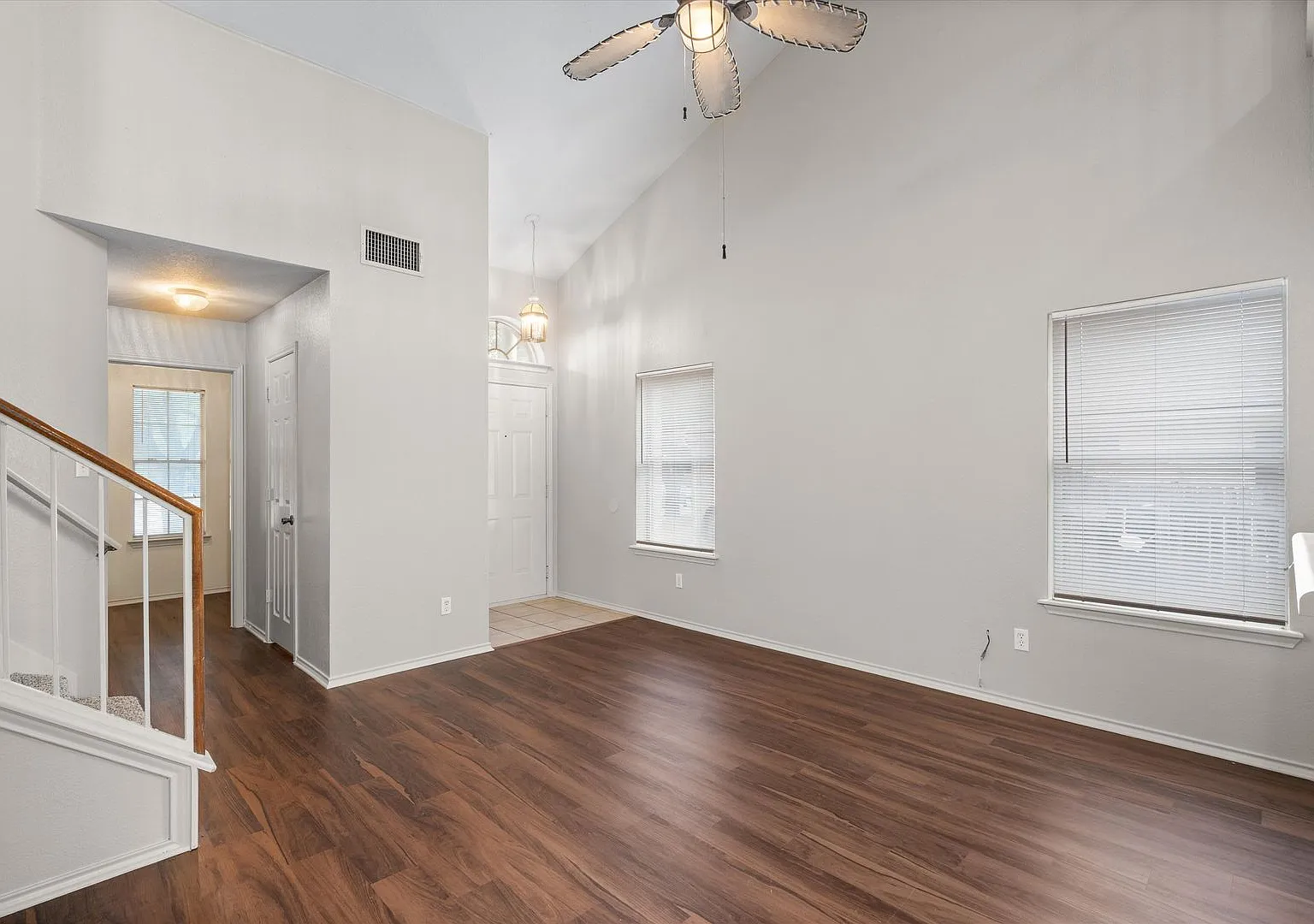 3454 Flowstone Ln, Round Rock, Texas 78681 — Photo 3