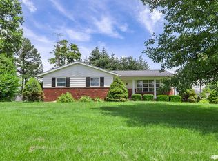 1406 Golf Course Rd, Marion, IL 62959