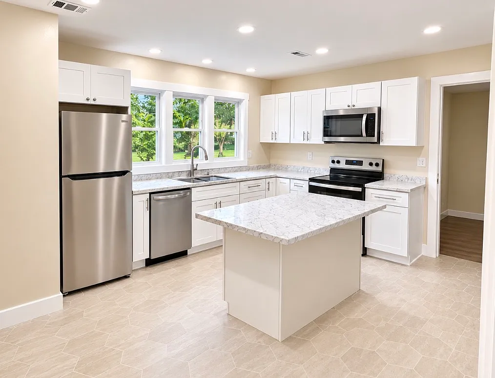 3 bed, 1.5 bath, $1,750 — Photo 2