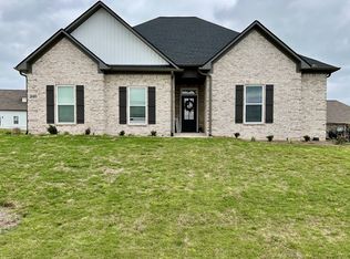 2610 Etna Dr, Chapel Hill, TN 37034