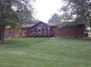 6406 Hillcrest Rd, Cedar Rapids, IA 52404