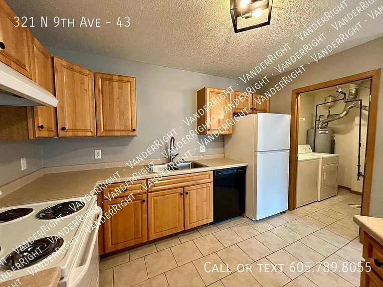 321 N 9th Ave #43 — Photo 6