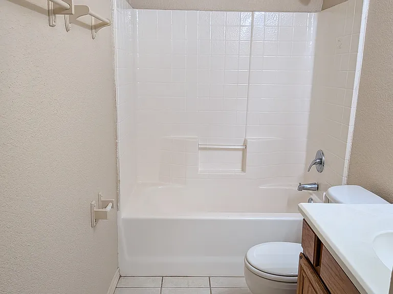 6205 S Lakeside Hills Ct — Photo 7