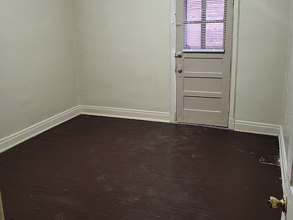 5th image of 5469 Ashland Ave Unit 2
