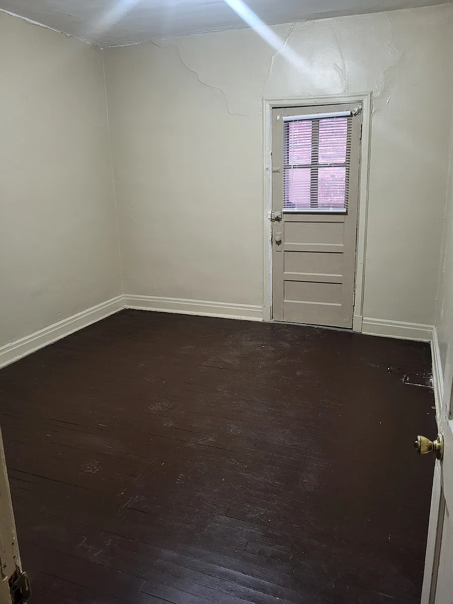 Building Photo - 5465 Ashland Ave #2