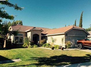 555 Deerwood Ln, Tracy, CA 95376