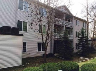 3836 Creek Hill Dr, Bettendorf, IA 52722