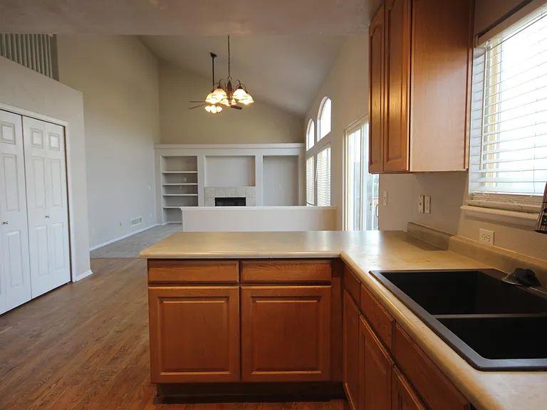 4224 Aryshire Ln — Photo 9