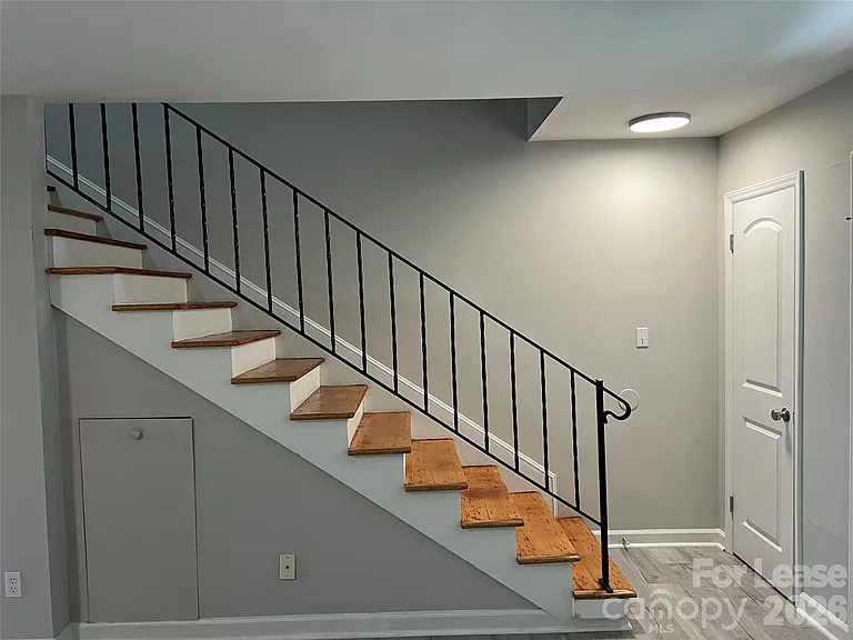 407 S Chester St #14 — Photo 3