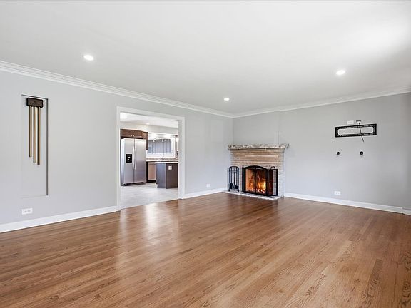 4th image of 6 Meadowood Dr