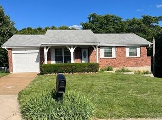 5418 Crestside Ln, Saint Louis, MO