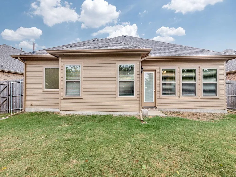 710 Teakwood Dr — Photo 24