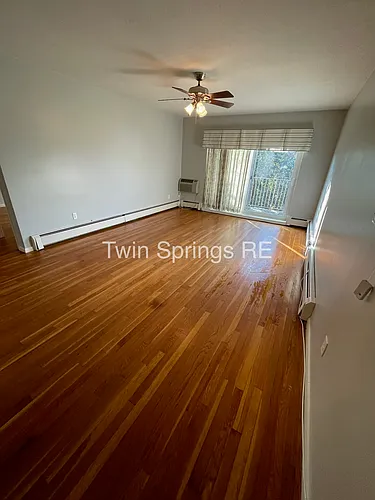 252 Spring St #27 Photo 1