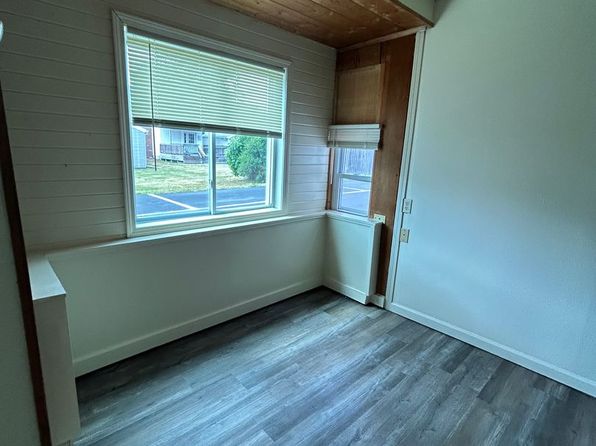 128-134 1/2 University Ln #Ul0015