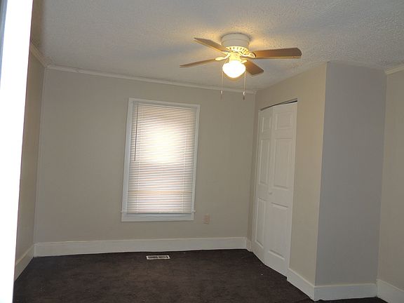 4th image of 1505 Murchison Rd