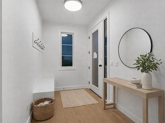 4th image of 153 W Waterford Psge