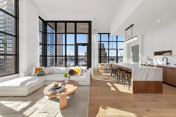 29 Huron Street #PHFE