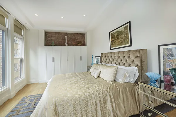 Rented by Brown Harris Stevens | media 8