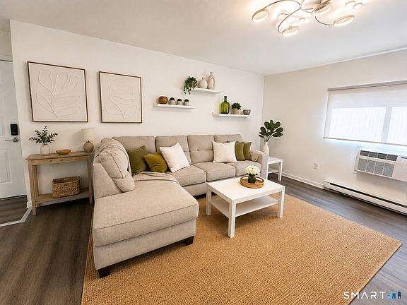 5th image of 254 Terrace Avenue #B1
