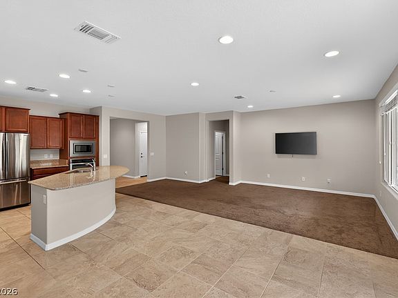 3rd image of 1361 White Water Way