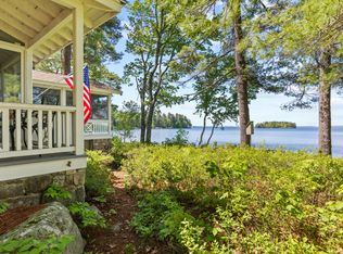 19 Tapley Cove Road, Raymond, ME 04071