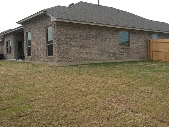 2nd image of 2400 SW 136th St