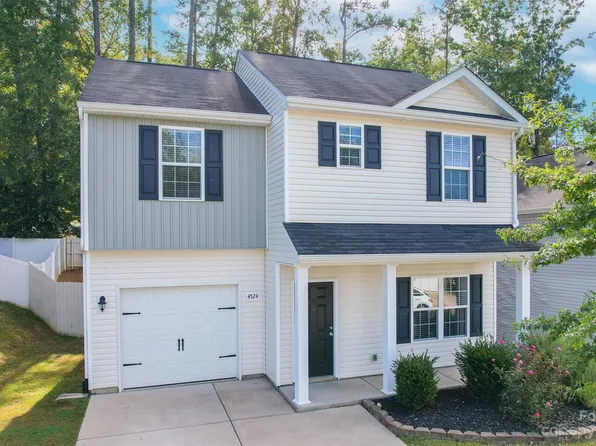 4524 Merryvale Forest Dr, Charlotte, NC 28214
