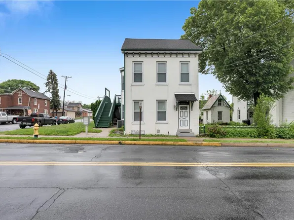 106 N Main St, Topton, PA 19562