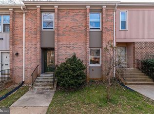 5122 Cliffhaven Dr, Annandale, VA 22003