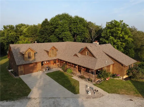34305 E Stewart Rd, Pleasant Hill, MO 64080