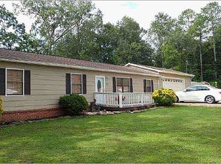 53 Glowmont Ave, Rossville, GA 30741